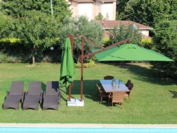 Bah&ccedil;e Şemsiyeleri Dış Mekanlarda Konforun ve Estetiğin Anahtarı